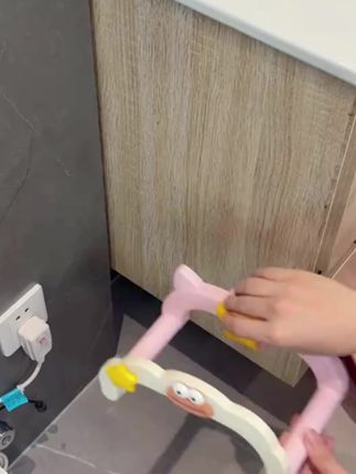 吸盘奶油伸缩脸盆架免打孔壁挂式浴室置物架卫生间盆子收纳架挂架#脸盆架 #免打孔脸盆架 #免打孔脸盆架挂钩 #伸缩脸盆架 #沥水架