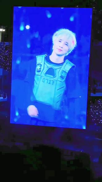 薛之谦,谁让你这么改词的!太刀了!真的要哭死😭😭
你永远这么的真诚……#薛之谦万兽之王演唱会 #薛之谦 #世界和平