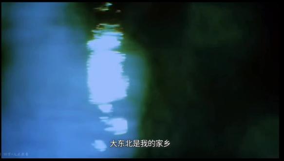 王橹杰叫早全过程(包含其他师兄)
我觉得非常好嗑,小杰这种紧张又期待开心然后还不敢动小心翼翼的样子很好磕,前面叫第一个师兄的时候感觉他就是还是不是很主动但是还有心情笑话同事(可想而知,知道被要叫穆祉丞他有多开心),但是到叫穆穆就是那种小心翼翼的感觉拉满了,前面敲错门同事:不会在洗澡吧,王橹杰:完蛋了,王橹杰你笑的那么美,是在想什么。还有这个穆祉丞你一直在那摆萌萌pose真的很搞笑诶,严重怀疑你是故意的,王橹杰你也是师兄打开门,你又开始冷脸萌,你们就是这样一直互相勾引。就是叫三个师兄对比可以很明显感觉到王橹杰的那种小心翼翼。还有一个虚晃一招。#橹穆#族综#王橹杰叫早穆祉丞