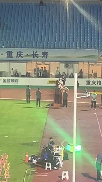 13:28女子100米栏冠军-漂亮#赛场精彩瞬间 #田径比赛现场 #竞技体育风采 #体育运动见证每一份拼搏 #体育竞技魅力