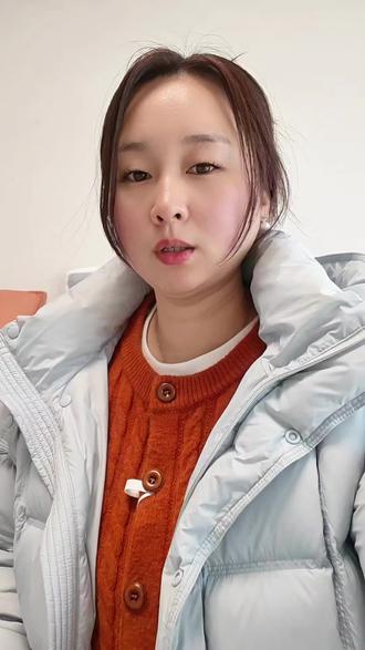 过年不想穿的烂大街的就去搜一下这个霉豆腐穿搭哈#霉豆腐穿搭 #霉豆腐毛毛外套 #毛毛外套 #气质穿搭 #羽绒服搭配