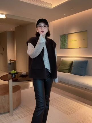 TT【卷王3.0】100羊毛芭莎卷颗粒感复古皮毛一体保暖马甲外套#穿搭 #时尚穿搭 #气质穿搭 #穿出自己的风格 #谁穿谁好看