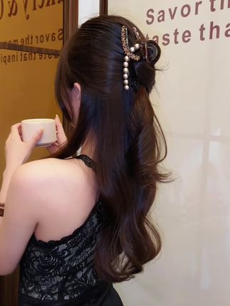 早八人快速出门鲨鱼夹发型 #头饰发饰 #简单好看发型 #发型教程#鲨鱼夹#抓夹