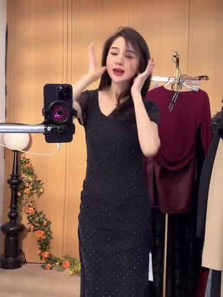 #女装 #高级感穿搭 #今日穿搭 #显高显瘦 #连衣裙分享