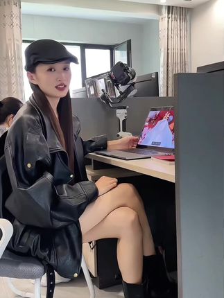 强烈推荐!!!强烈推荐!!!婚礼摄像师如何在旺季来临之前快速提升,需要的兄弟抓紧去冲吧。#婚礼摄像跟拍 #婚礼摄像培训 #婚礼跟拍 #土豆家的婚礼电影 #知识分享