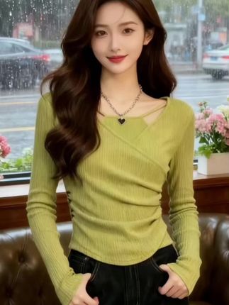 #优雅气质 #减龄气质 #减龄显瘦穿搭 #内搭外穿都好看 #春秋穿搭
