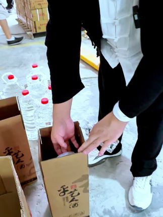 手艺大师桶装酒乎艺人壹号 贵州茅台镇53度酱香型白酒#纯粮食白酒 #口粮酒推荐 