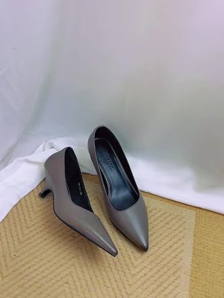 #穿出高级感 #只做高品质 #尖头高跟鞋 #软底小单鞋 #轻奢女鞋