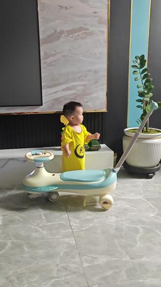 家里来客人了,来支舞表示欢迎👏