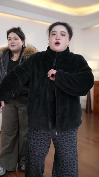 云感暖绒外套,锁住整个秋冬#大码女装 #穿搭喜欢我关注我 #外套