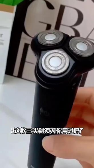 朗威剃须刀男士电动剃须刀拆洗三刀头刮胡刀电动快充胡须刀Rs193好物推荐今日好物分享热门