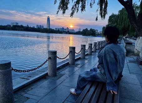我始终觉得大明湖两个人去才更有意义#大明湖 #济南