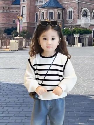 #女童穿搭 #秋季新款穿搭 #高品质童装 #生女儿就是用来打扮的 #针织衫