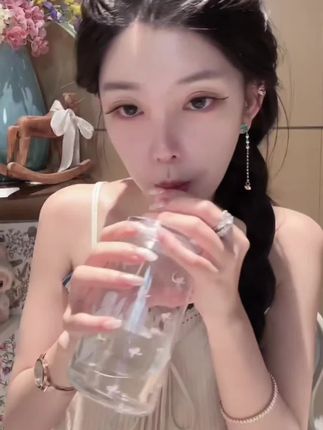 #ally  #【0脂解渴】酷可椰 泰国香椰水180ml露营必备冰镇电解质水健身 #上热门  #巨量千川  #椰子水  @DOU+小助手