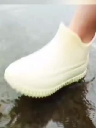 短筒雨鞋情侣雨鞋男女成人同款。防水雨鞋软底软面穿上超舒服