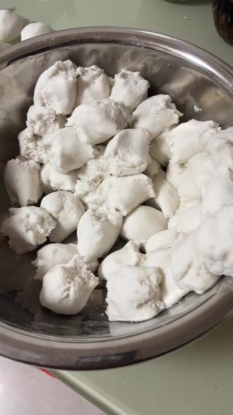 这是我几十年前的手艺!今天包点猪油芝麻汤圆送给亲家母!