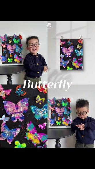 自然美育|用对称方法做春天里发光蝴蝶🦋 ✨材料
大大小小的正方形彩色卡纸、颜料、调色板🎨、画笔、剪刀、亮粉
通过我们两共同爱好,用画画的方式让孩子去切身感受,让学习变得更加有趣,孩子容易接受。
好的作品当然需要装饰一下啦
俗话说三分画,七分裱
我们用的是童绘相框app
里面很多相框、各种场景的纯色背景、儿童房背景、还有我最爱的特效,各种光效超美的,氛围感十足。
可以把宝贝的作品做成合集,更好保存,记录下宝贝成长的每一步!
#儿童益智 #零基础学画画 #手工diy #美育