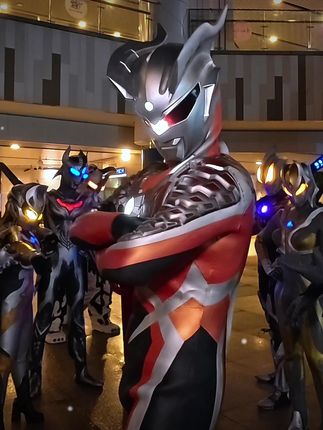 想去哪呀,小朋友? #全员恶人 #贝利亚奥特曼 #反派 #转场