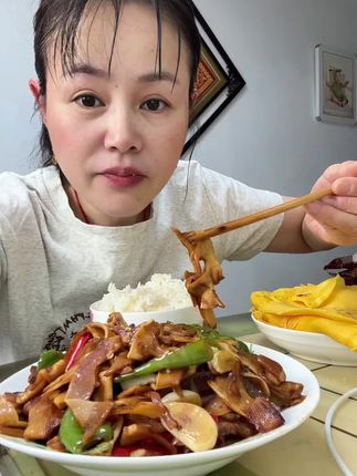 #下饭菜 这个笋尖真的好嫩,不信你们可以试试哦