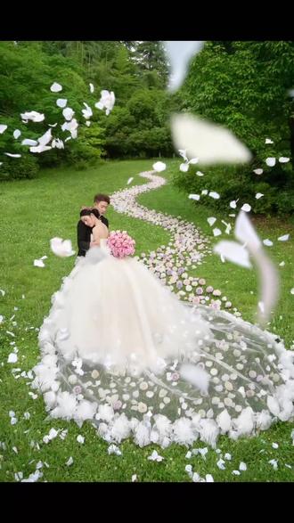 站在浪漫最前线,用第一视角收藏人间美好
#遵义婚纱照 #婚纱照 #婚纱照第一视角 #vlog视频记录 #结婚