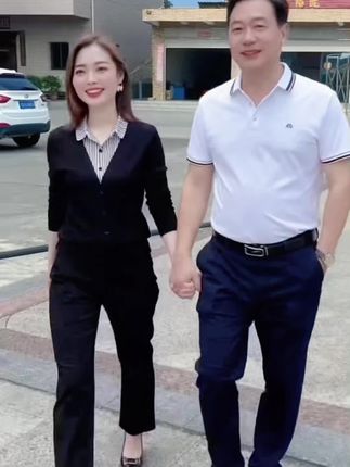 #拼接衬衫领早春新款上衣:时尚假两件螺纹显瘦#穿出自信穿出美丽 #穿搭技巧 #优雅气质大方