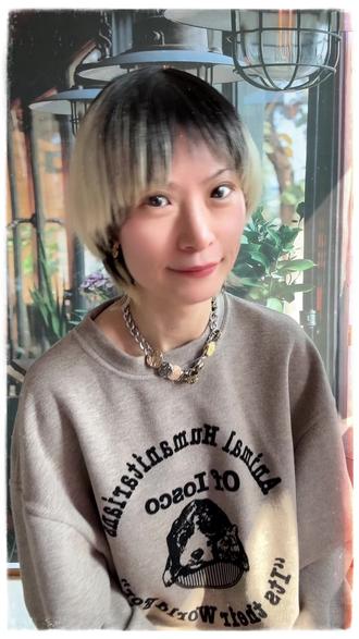 你可以做大片,你的龙虾也可以! #用龙虾做视频 #AI视频神器 #AI时尚 #AI广告大片 #AI短剧 从今天开始,这个AI视频的双入口新物种,让人和agent的关系升级了~人和小龙虾第一次达到某种微妙的平等~