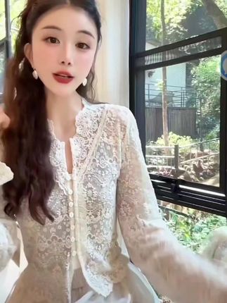 【现货秒发】洋洋优选-V领单排扣设计重工刺绣蕾丝衬衣开衫 YY70666#温柔风穿搭 #每日分享 #精致穿搭 #穿搭分享 #时尚气质穿搭
