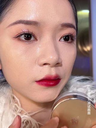防水防汗控油定妆散粉,一点都不输大牌品质,{日期}今日下单买一盒再送一