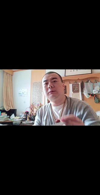 如梦令.玄杳
作者:李孟军
经要明神破晓,
紫府空灵玄杳。
万圣我为尊,
日月悬庭袅袅。
独钓,
独钓,
颅海无垠浩渺。