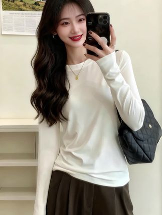 #内搭外穿都好看 #不挑年龄不挑身材 #打底衫 #2025年秋季都流行穿什么 #早秋不费力显贵穿搭