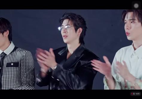 尤啪表演全程
#ryujinpatji#尤金啪叽#尤啪#ryujin#patji