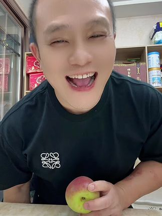 山东青州脆甜蜜桃毛桃