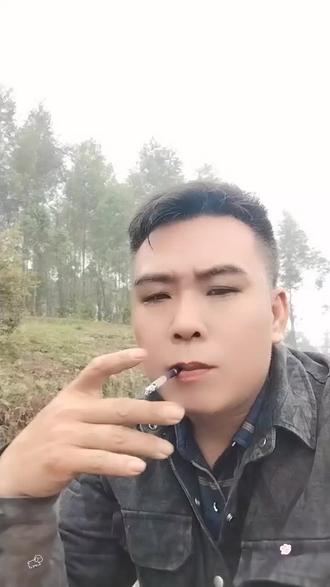 有什么靠山 还不是自己明明做