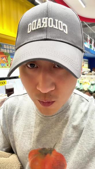 先把名创优品的券团了再给我狠狠地买 #一米九吃货 #名创优品 #代金券领取