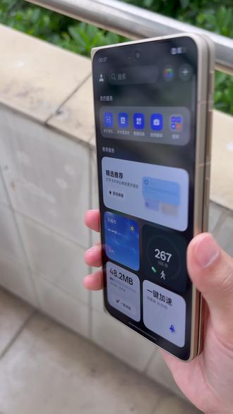 OPPOfindN6贴膜怎么这么难! 我还以为官方膜是最好的,结果...
#oppofindn6 #折叠屏钢化膜 #全覆盖手机膜 #oppofindn5