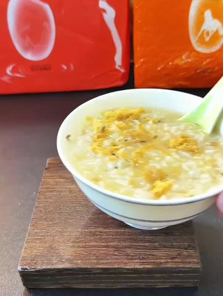 厦门特产黄金香猪肉松,配粥做甜品都可以用它,配料表干净,百年老品牌值得信赖#肉松 #大人孩子都爱吃 #金丝猪肉绒 #妈呀太香了 #地方特色美食