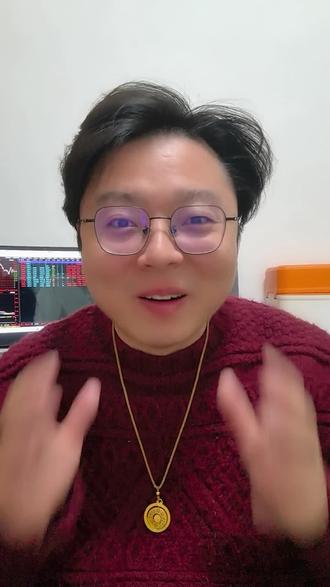 黄金白银 有色金属都在暴拉呀,今晚一定要继续上攻呀