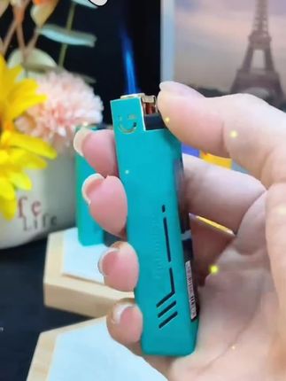 时尚方形金属套壳蓝焰直冲防风打火机零售批发个性简约充气打火机 #「金属质感打火机,握在手里的高级感,新人价7.99起冲不冲?」 #「这个金属打火机的握感绝了!防刮还好看,7.99起闭眼入~」