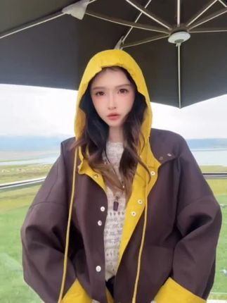 FANRUI/泛芮「闲适风范」双色拼接时髦小众设计感风衣外套女,高级感外套,百搭颜色#风衣穿搭 #高级感外套 #外套穿搭 #嘎嘎好看 #质量杠杠滴