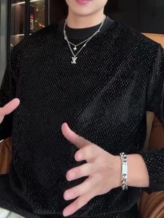 男士潮牌金丝线亮面长袖t恤男秋季个性ins潮流轻奢打底衫时尚禁欲系老钱风高档男装上衣#长袖T恤 #老钱风 #男士打底衫 #男士穿搭 #百搭长袖