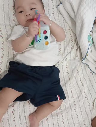 #自己玩的不亦乐乎 #人类幼崽成长记