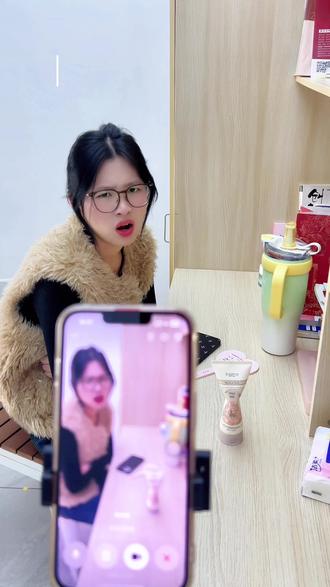 豆包你太狠了。。 #豆包 #豆包我可没惹你 #室友日常 #张口就来 #身体乳