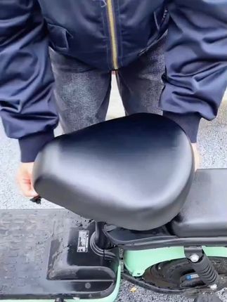 #电动车座套 #坐垫套 #骑上我心爱的小摩托 #无限回购的宝藏单品 #超便宜超划算 @DOU+小助手