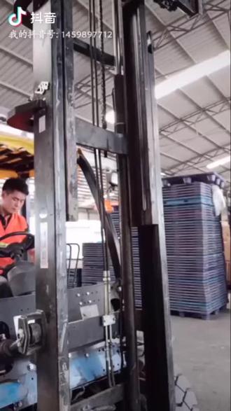 叉车技术就是先会摞托盘