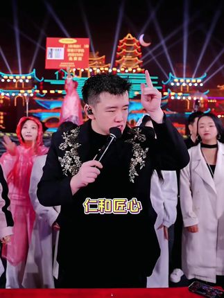 脸上斑斑点点的,那你就用它,皮肤蜡黄 肤色不均匀还没有光泽,这款滋润不油腻你值得拥有#护肤 #美白淡斑提亮肤色 #我可真会买