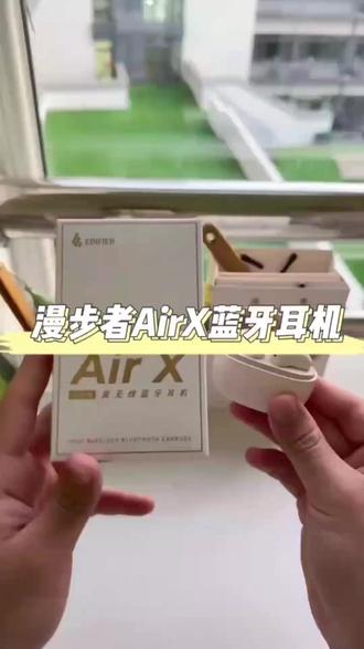 经常需要跨语言沟通的用户,可借助AI翻译功能提升实时对话效率 #AI翻译真无线蓝牙耳机 #跨语言沟通不便 #通勤旅行场景即时翻译 #真无线蓝牙耳机 #多语言沟通神器