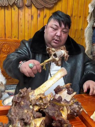 内蒙古特产美食推荐#风干牛肉干 #真材实料才能做出好味道 #太好吃了 #快来一起尝个鲜