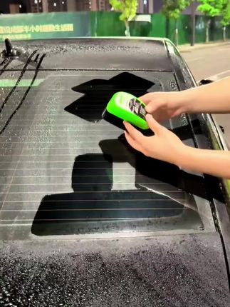 玻璃油膜一定要及时清理尤其雨天玻璃模糊眩光不清影响驾驶安全,试试我一直在用的这款油膜清洁擦,让你眼前一亮#汽车用品 #汽车好物