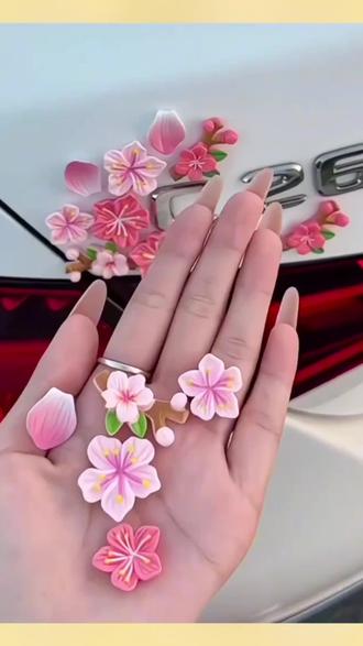 给心爱的车车贴上3D立体桃花🌸一路生花#车载摆件 #车饰 #一路生花 #车载好物 #手工