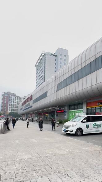 渝武便民快巴2月1日开通!武胜至重庆主城25元、多站点上下车 武胜便民快巴全程走高速,约2小时可到达,采用48座大巴,座位配备USB充电接口,看视频了解停靠站点、班次等....#便民快巴#渝武便民快巴 #武胜#重庆交通#川渝#城际公交 #成渝双城经济圈#广安